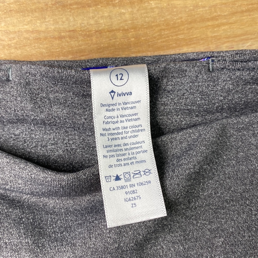Ivivva by Lululemon Cropped Grey Leggings. Girls Size 12 - Picture 4 of 8